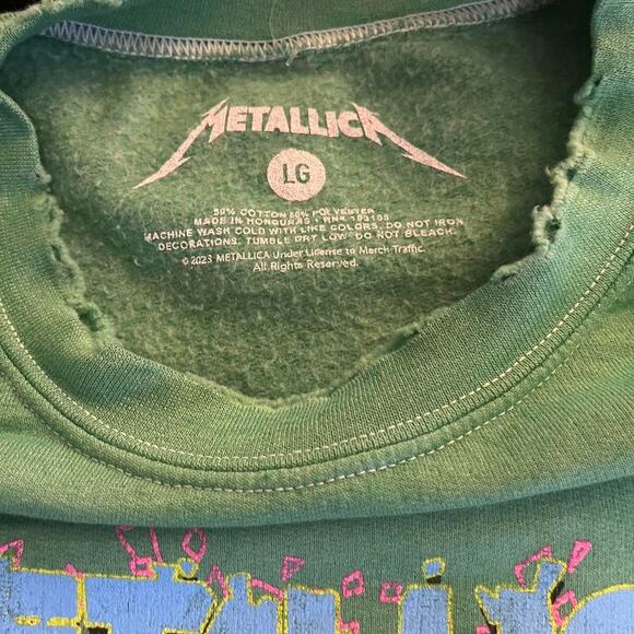 Distressed Green Metallica Live In Concert crewneck sweatshirt Size Large - Picture 2 of 2